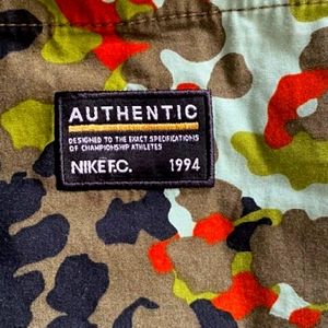 Nike FC Zippered Joggers Size M